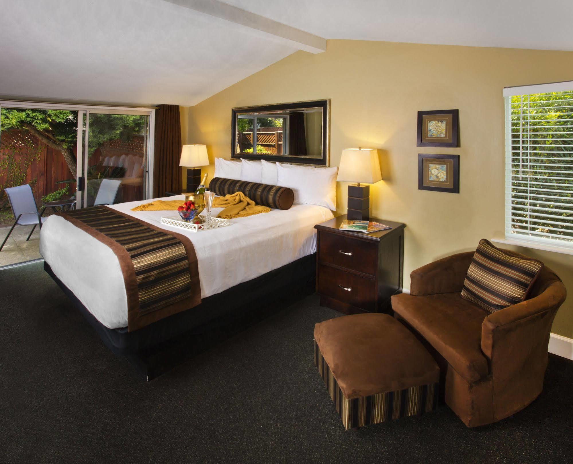 Monterey Peninsula Inn Pacific Grove Ngoại thất bức ảnh